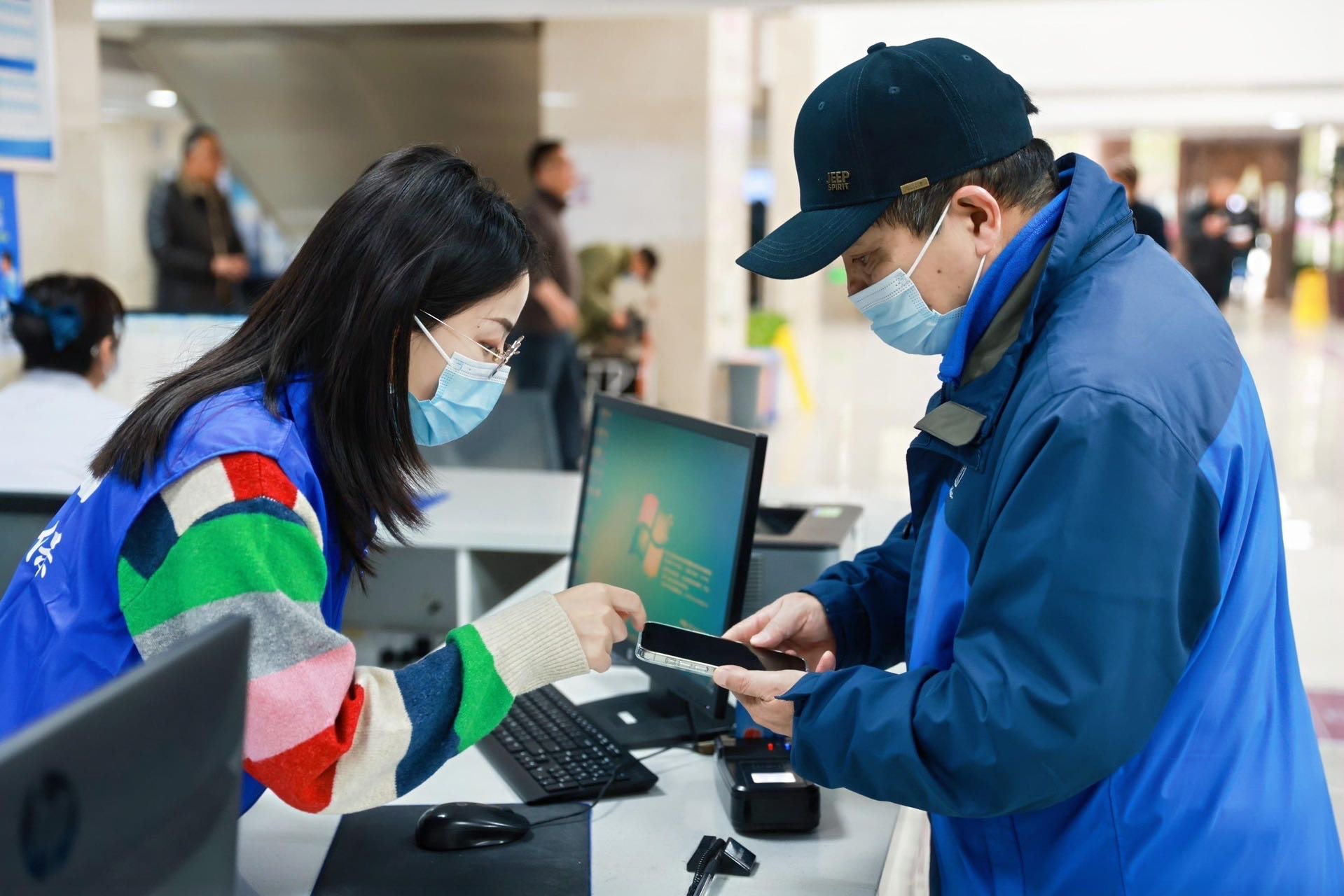 河南医保码上线五年，累计用户突破1亿大关，服务覆盖本地与异地代缴费